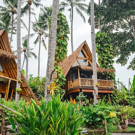 Batu Kayu Medewi